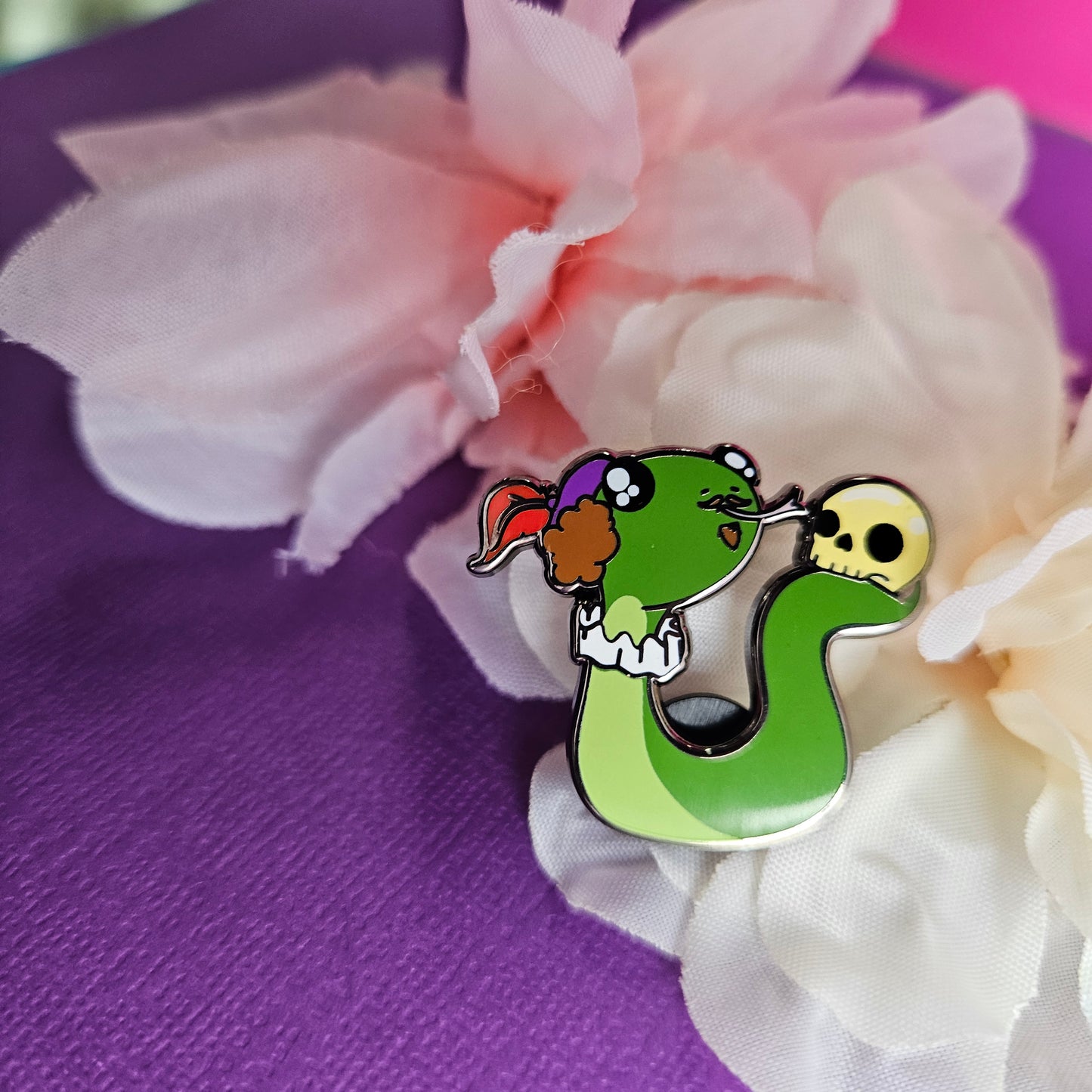 Snakespeare Pin (william shakespeare + snake)
