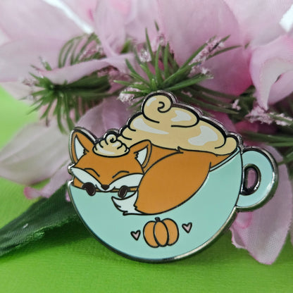 Hot Toddy Pin (fox + pumpkin spice latte)